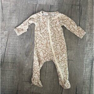 Knotbaby baby girls sleeper